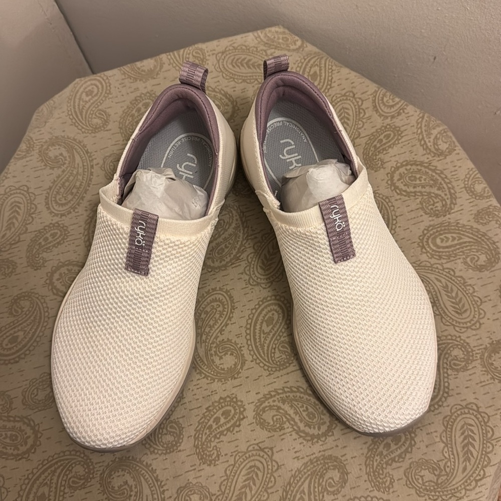 Ryka Trail Knit Slip-Ons - Echo Ease Cool Tones
White 10 Wide - Picture 5 of 12